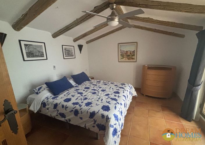 Image No.26-6 Bed Villa / Detached for sale