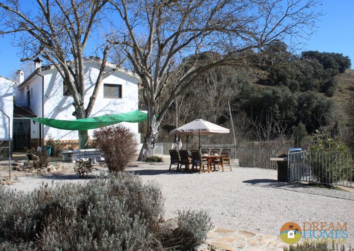Image No.5-6 Bed Villa / Detached for sale