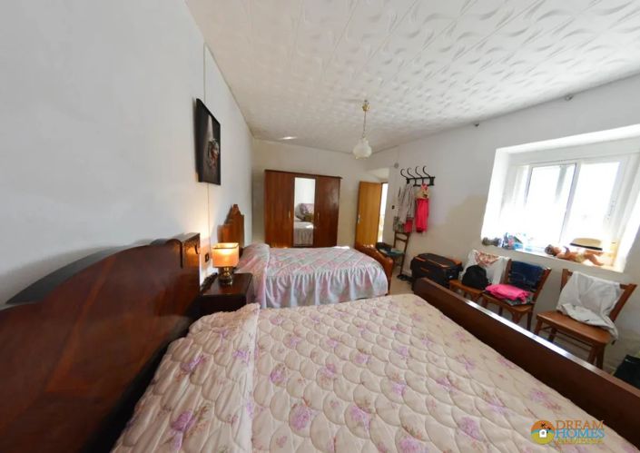 Image No.11-5 Bed Townhouse for sale