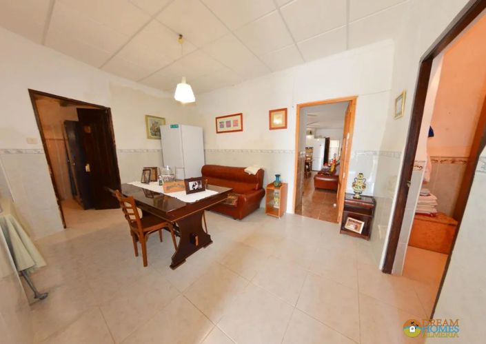 Image No.15-5 Bed Townhouse for sale