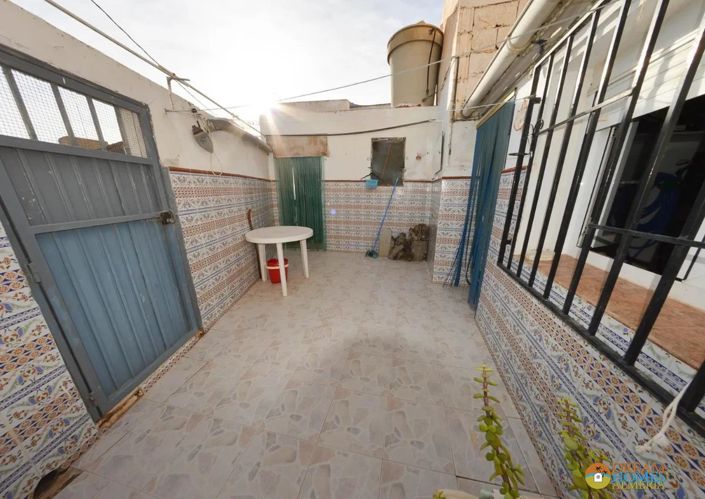 Image No.28-5 Bed Townhouse for sale