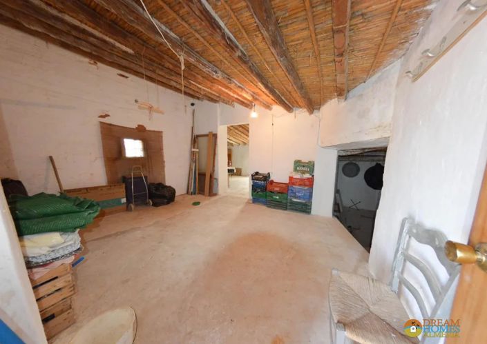 Image No.33-5 Bed Townhouse for sale