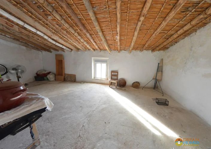 Image No.35-5 Bed Townhouse for sale