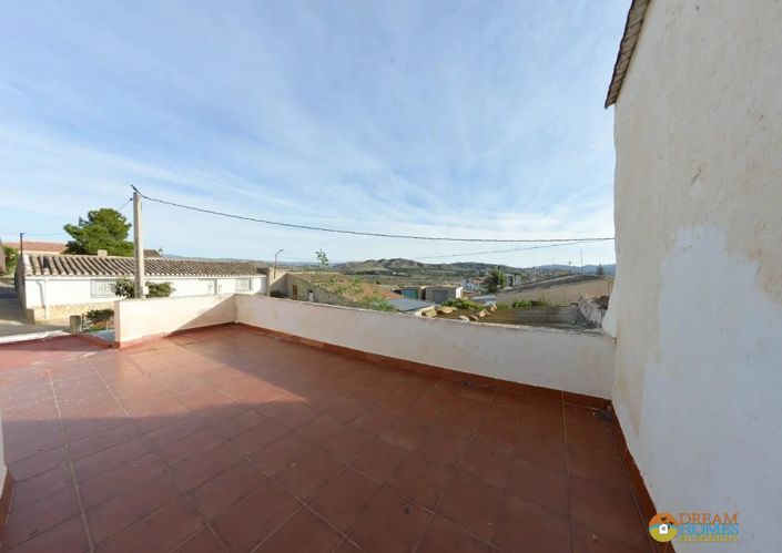 Image No.37-5 Bed Townhouse for sale