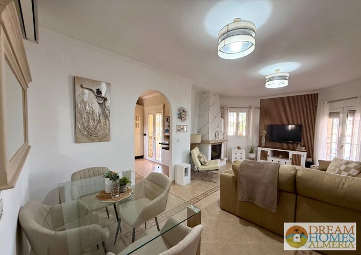 Image No.19-3 Bed Villa for sale