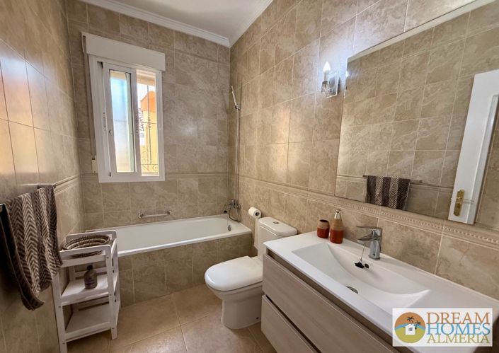 Image No.29-3 Bed Villa for sale
