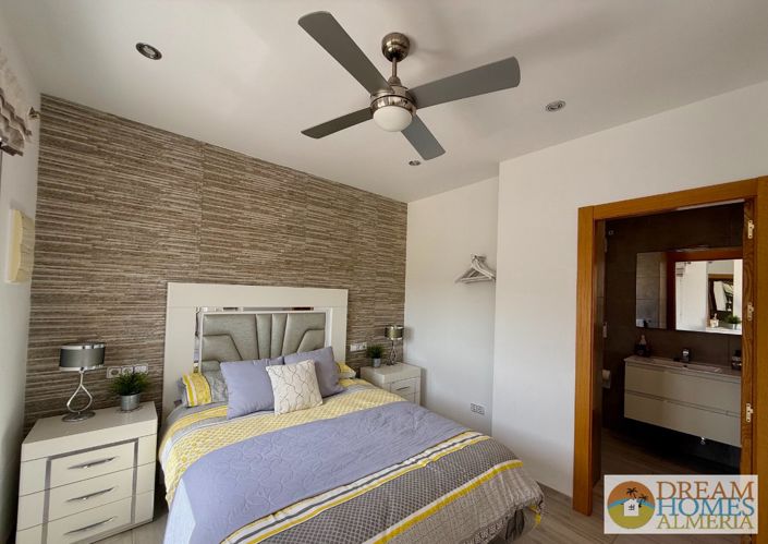 Image No.38-3 Bed Villa for sale