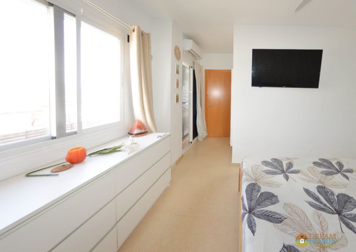 Image No.28-3 Bed Duplex for sale