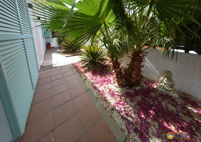 Image No.47-3 Bed Duplex for sale