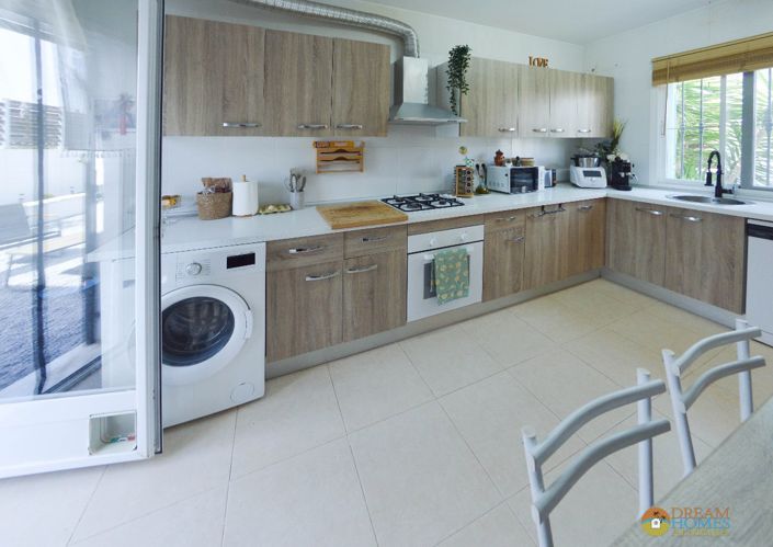 Image No.5-3 Bed Duplex for sale