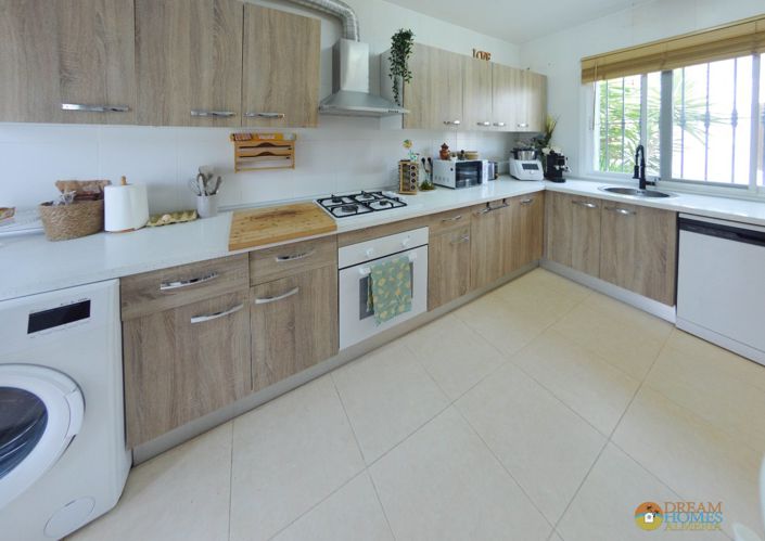 Image No.6-3 Bed Duplex for sale
