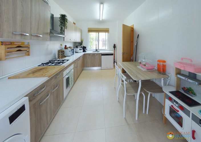 Image No.7-3 Bed Duplex for sale