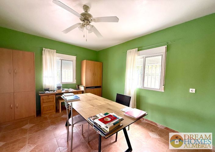 Image No.20-3 Bed Villa for sale