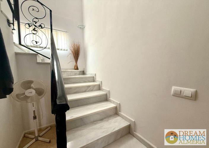 Image No.21-3 Bed Villa for sale