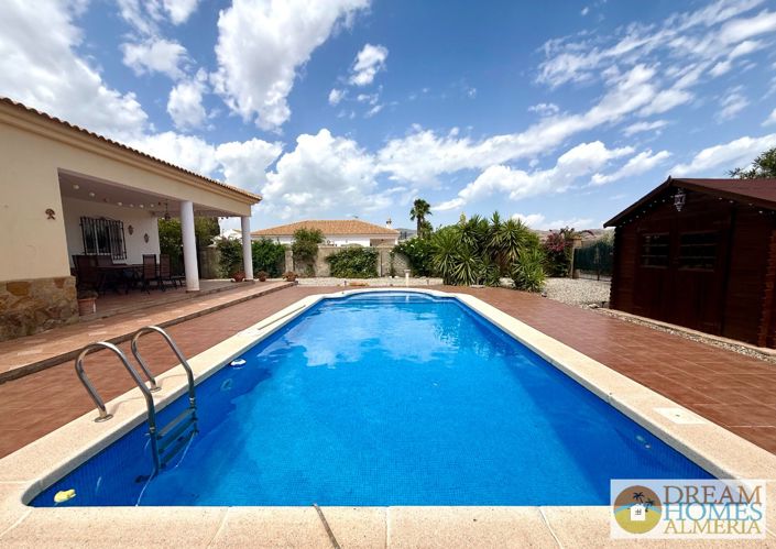 Image No.7-3 Bed Villa for sale
