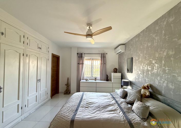 Image No.18-4 Bed Villa for sale