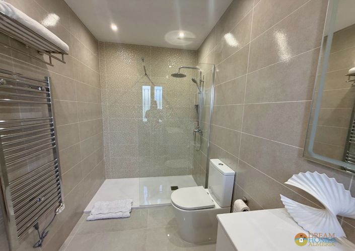 Image No.21-4 Bed Villa for sale