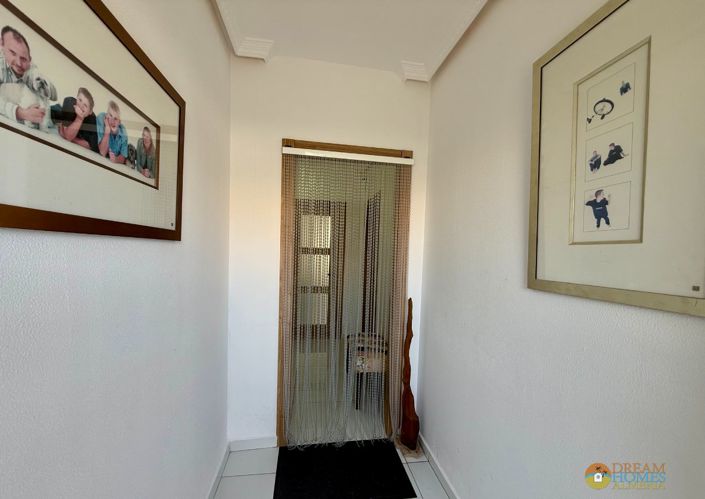 Image No.25-4 Bed Villa for sale