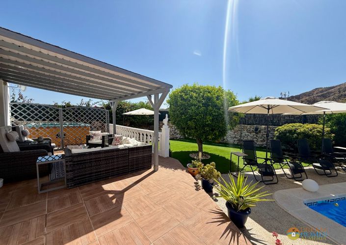 Image No.9-4 Bed Villa for sale