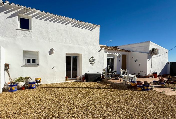 Image No.5-3 Bed Villa / Detached for sale