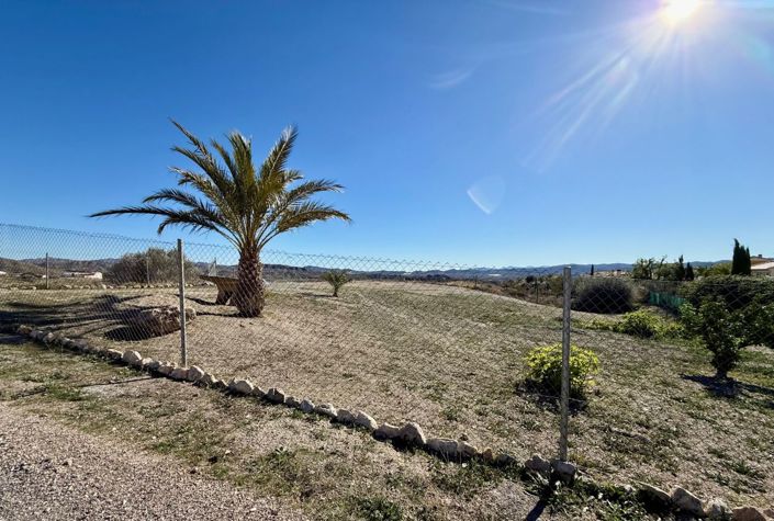 Image No.9-3 Bed Villa / Detached for sale
