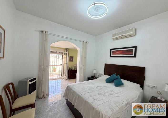Image No.16-2 Bed Villa for sale