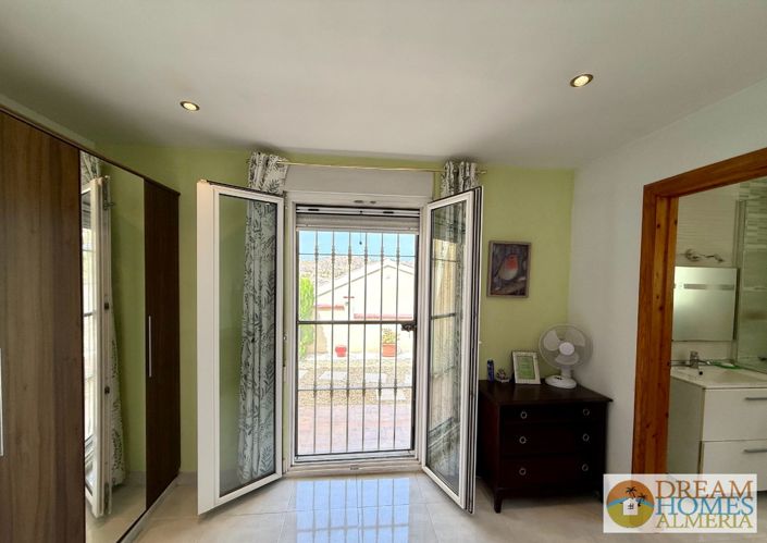 Image No.18-2 Bed Villa for sale