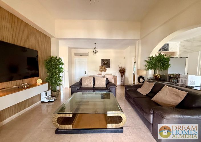 Image No.12-5 Bed Villa for sale