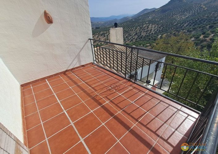 Image No.19-3 Bed Semi-Detached for sale