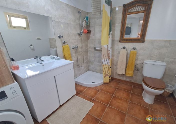 Image No.22-3 Bed Semi-Detached for sale