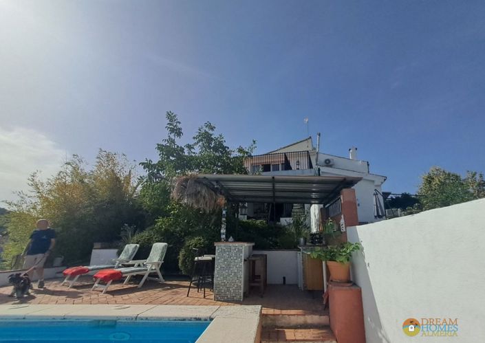 Image No.32-3 Bed Semi-Detached for sale