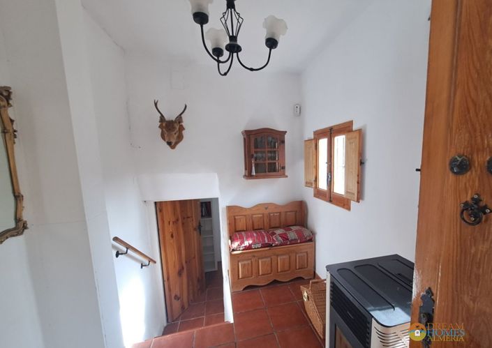 Image No.8-3 Bed Semi-Detached for sale