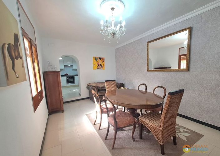 Image No.9-3 Bed Semi-Detached for sale