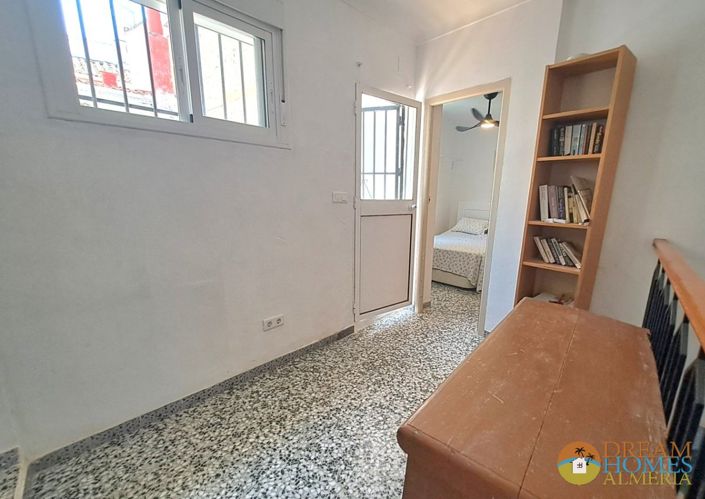 Image No.11-3 Bed Townhouse for sale