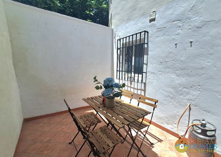 Image No.20-3 Bed Townhouse for sale