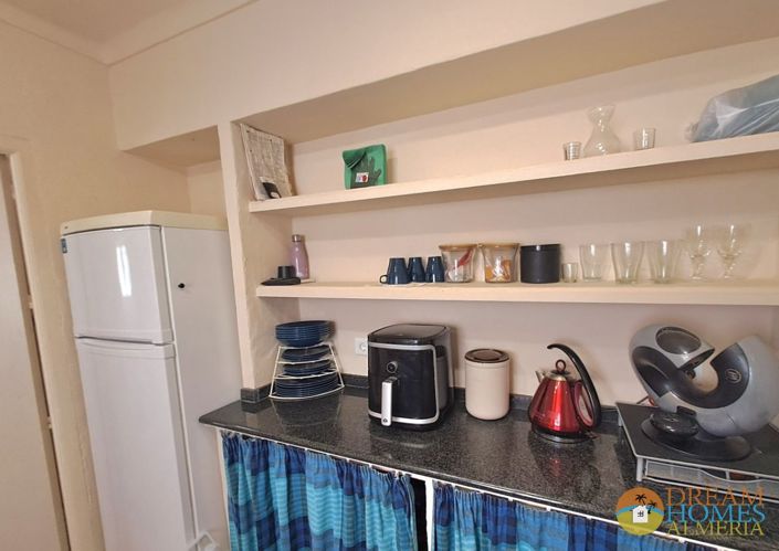 Image No.6-3 Bed Townhouse for sale