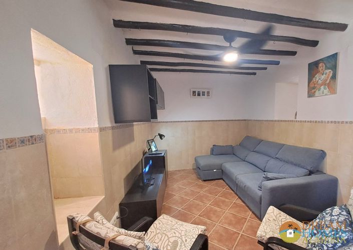 Image No.8-3 Bed Townhouse for sale