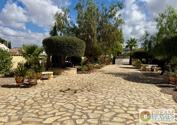 Image No.28-3 Bed Villa for sale
