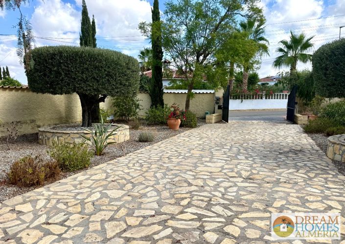 Image No.30-3 Bed Villa for sale