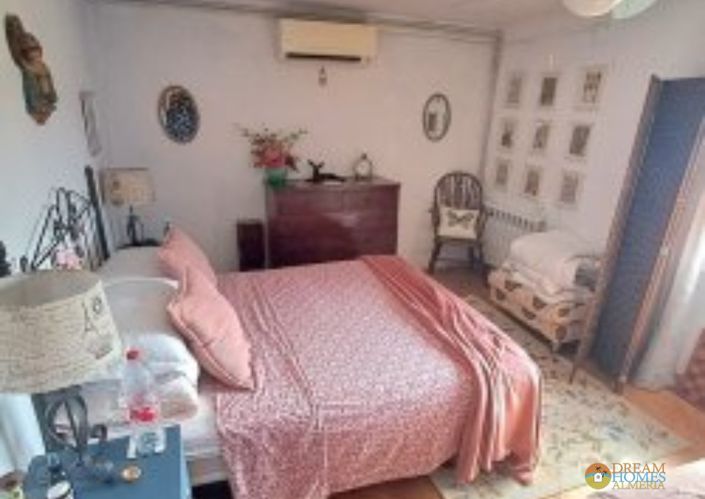 Image No.25-4 Bed Villa / Detached for sale