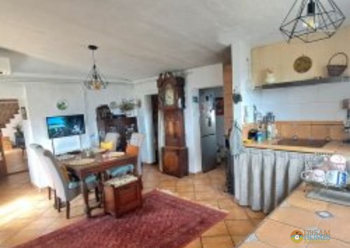 Image No.3-4 Bed Villa / Detached for sale