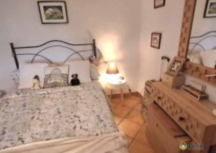 Image No.35-4 Bed Villa / Detached for sale