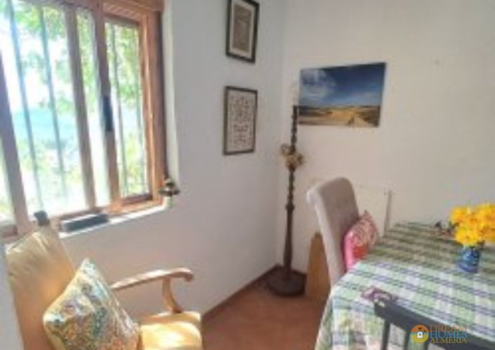 Image No.37-4 Bed Villa / Detached for sale