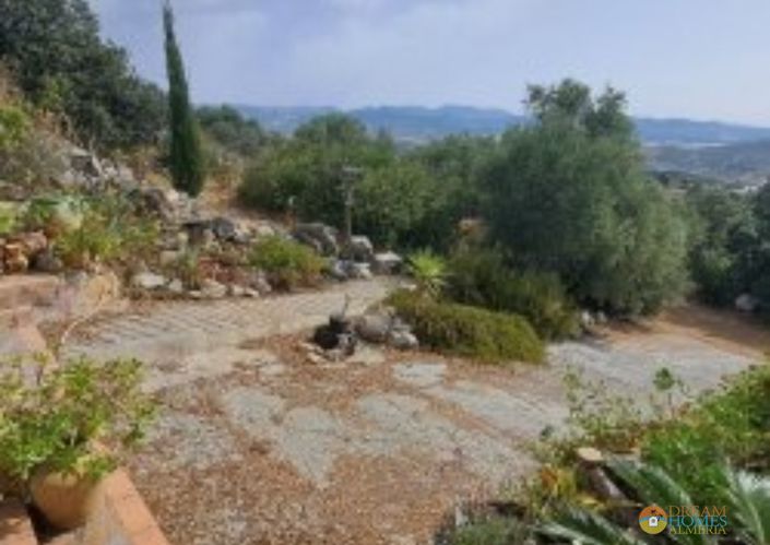 Image No.40-4 Bed Villa / Detached for sale