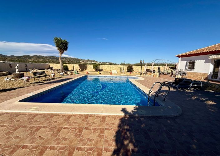 Image No.20-2 Bed Villa for sale