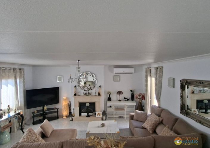 Image No.15-3 Bed Villa for sale