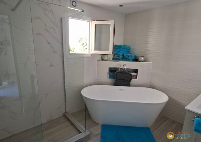 Image No.22-3 Bed Villa for sale
