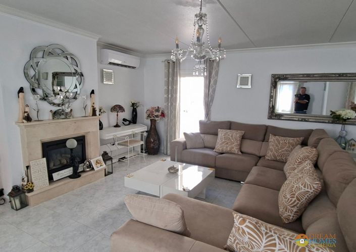 Image No.3-3 Bed Villa for sale