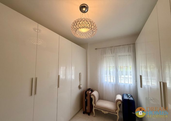 Image No.25-3 Bed Villa for sale