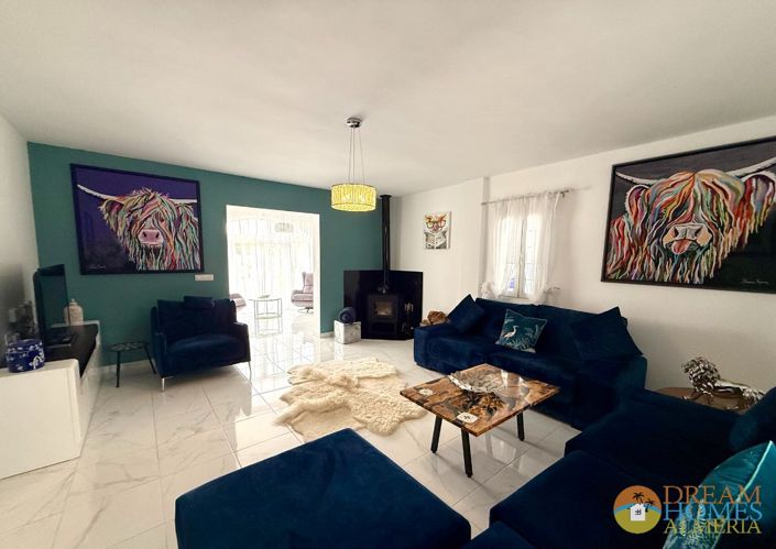 Image No.10-3 Bed Villa for sale